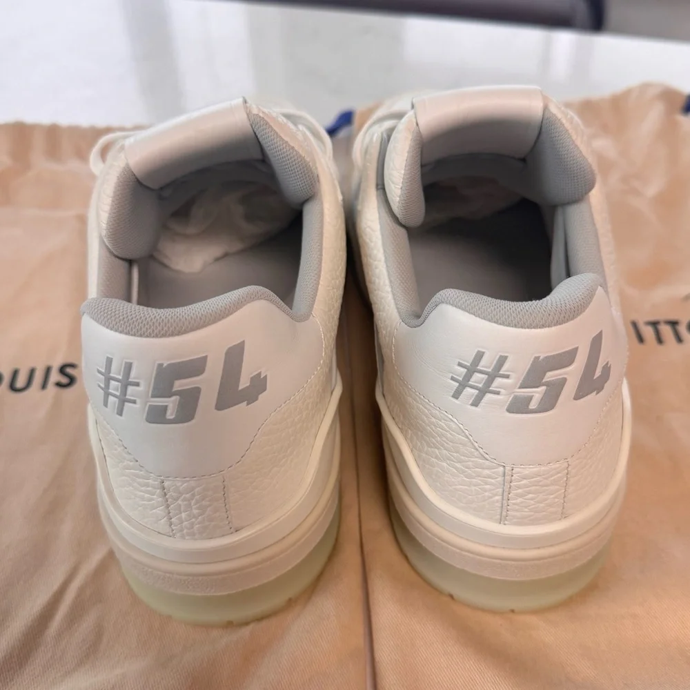 Louis Vuitton Men’s Trainer Sneaker - Picture 8 of 14